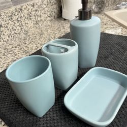 Bath Accessories 