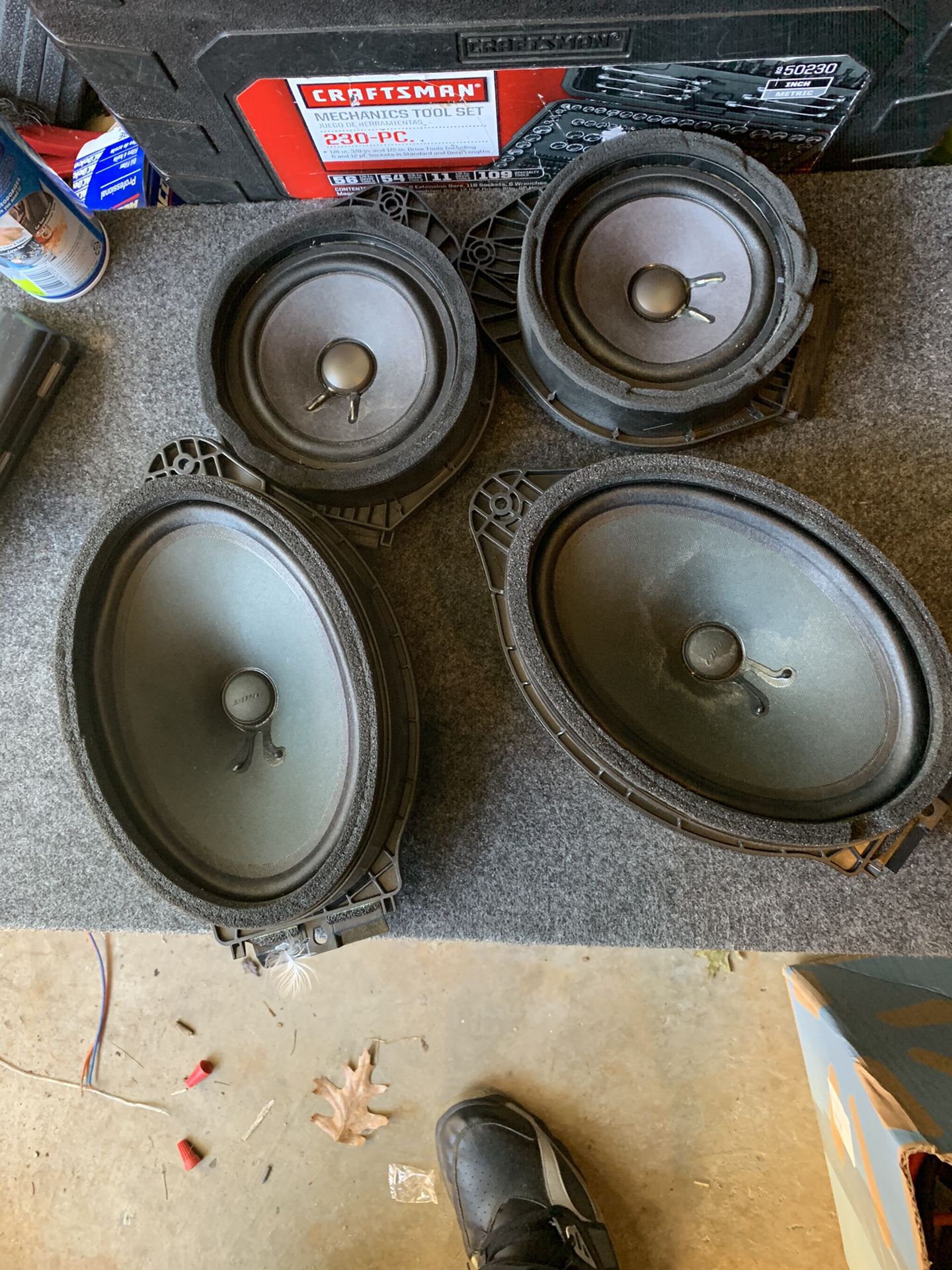 Bose factory speakers came out Chevy Tahoe