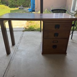 Free Wooden Desk