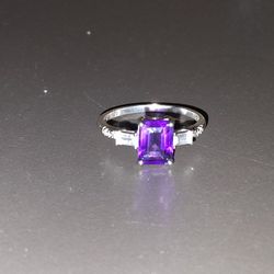 Kays Amethyst And Diamond Ring 