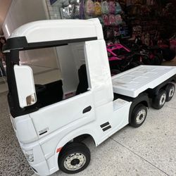 Carros electricos para niños niñas kids boys girls
$100 up depending on style 