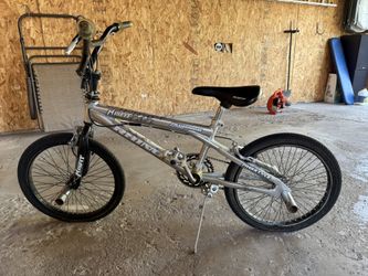 RHINO MISFIT BIKE