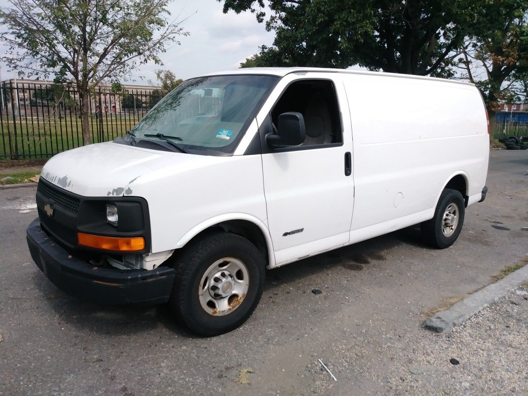 chevy express 2500 PARTS ONLY