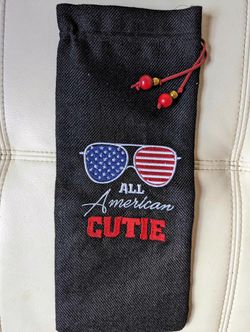 The "All American Cutie" Bottle Holder