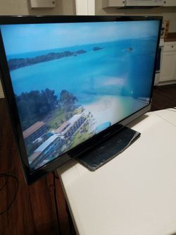 32" SHARP Tv.