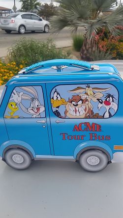 Vintage 1999 Warner Brothers tour bus make some happy musical lunch box new