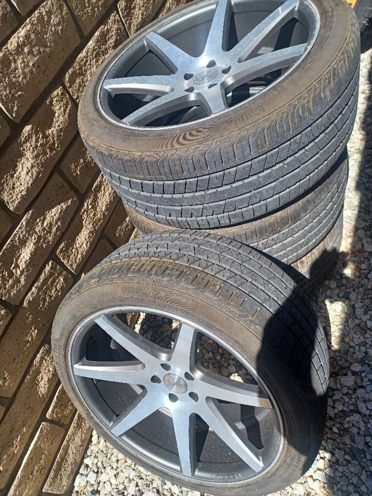 Vossen 22 Inch Rims And Tires