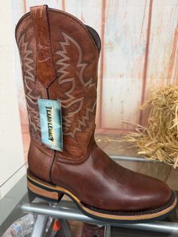 NEW ROUND TOE COWBOY BOOTS ALL SIZES AVAILABLE