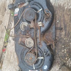 ((READ AD))(($160 EACH))((46" troybilt/2004 LT cubcadet Deck)) Riding Mower 