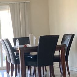Dinning Table 6 Chairs 