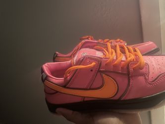 Nike SB Dunk Low Pro QS "Blossom" sneakers from The Powerpuff Girls collaboration.  