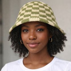 Handmade Unisex Crochet Checkered Bucket Hat – Green & Cream