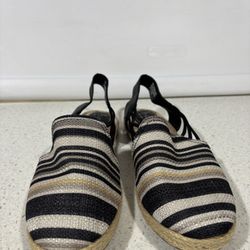 Women’s size 8 slippers