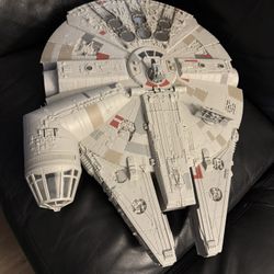 Star Wars Millennium Falcon
