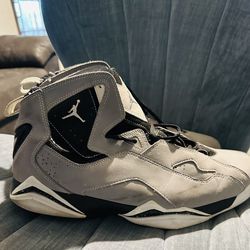 Men’s Air Jordan’s 7 Size 13 