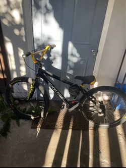 SE bikes blocks flyer