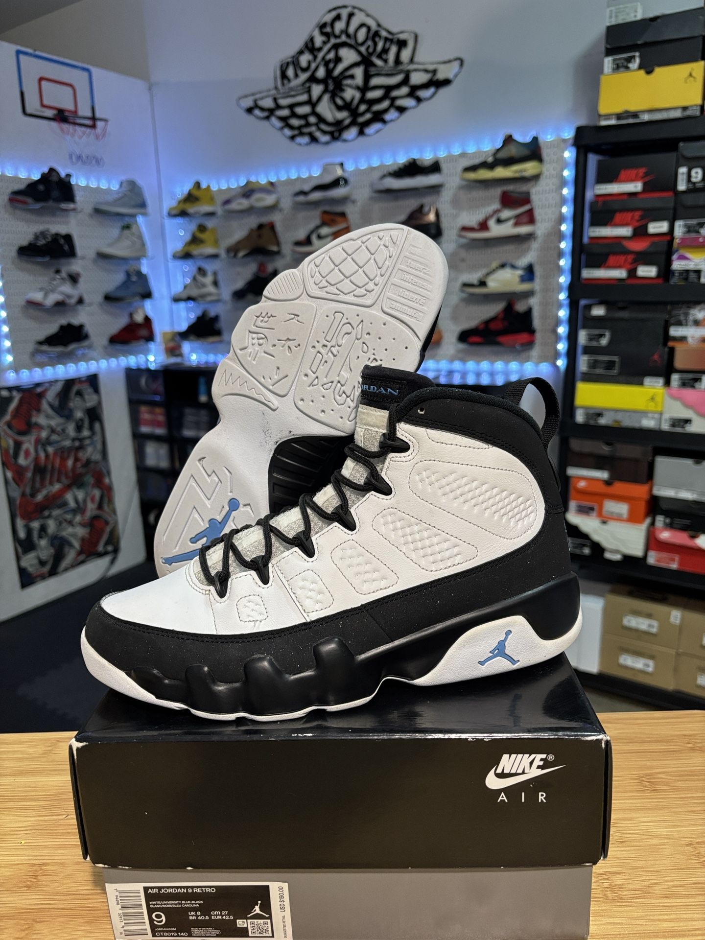 AIR JORDAN 9 RETRO “UNC” SIZE 9