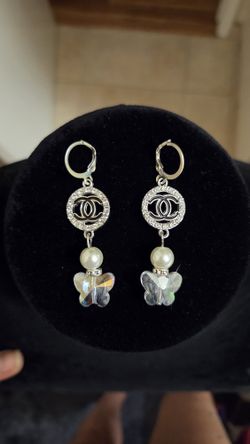 CC earrings