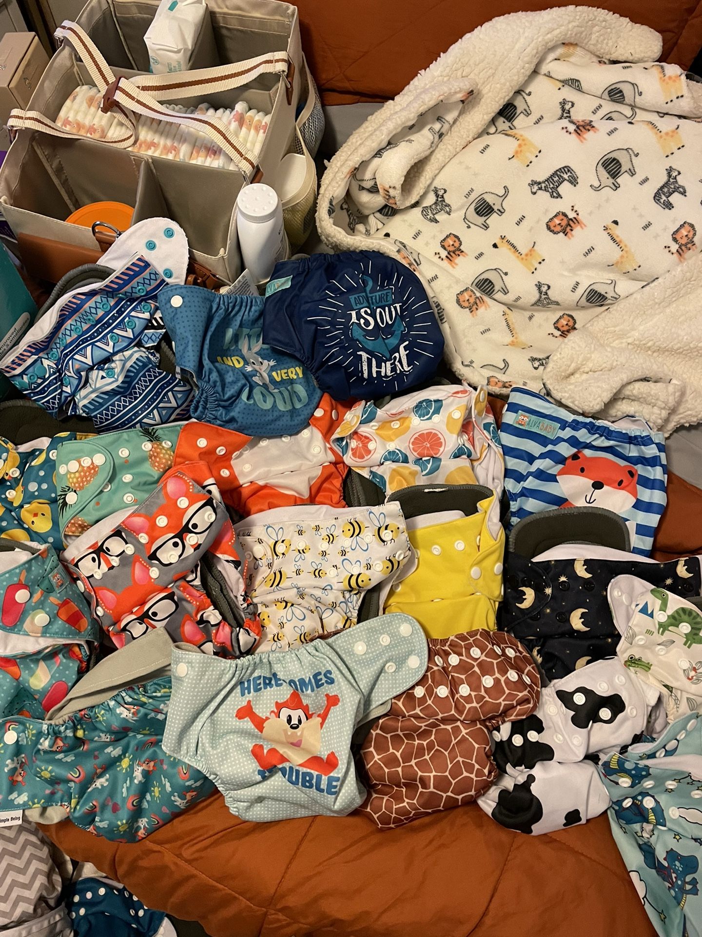 Assortment Of Cloth Reusable Diapers (whole Kit)