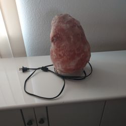 HIMALYAN SALT LAMP FOR HEALTH