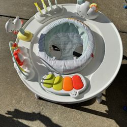 Skip Hop Baby Activity Center - 3 Stage Grow With Me Functionality