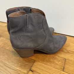 Frye Women Boot Size 6.5