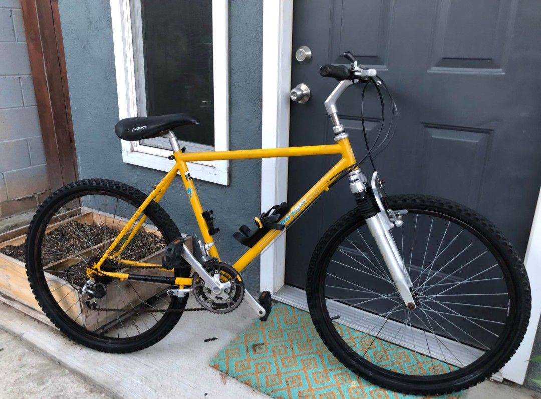 Specialized Mountain Bike With Suspension