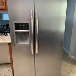 Refrigerator Frigidaire 