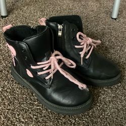 SHEIN Black Boots For Girls 