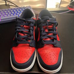 Nike Dunks Size 10
