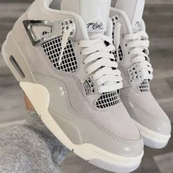 Jordan 4s