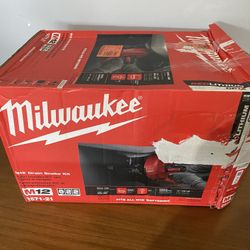 Milwakee M12 Drain Snake Kit