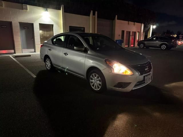 2019 Nissan Versa