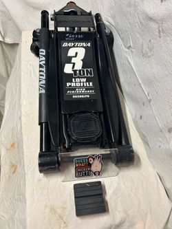 Daytona 3 ton floor jack model# 64780 Black