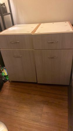 3 Cajoneros/ 3 Drawers