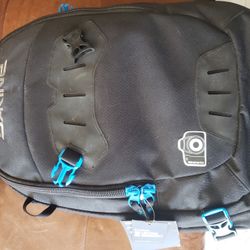 New Dakine Backpack 33 Liters 