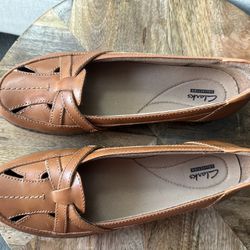 Clarks Brown Flat Size 10 Shoe