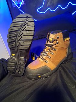 Size 10.5 CAT steel toe work boots