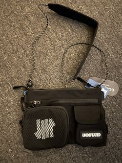 Men Chest Bag for Sale in Clayton, CA - OfferUp