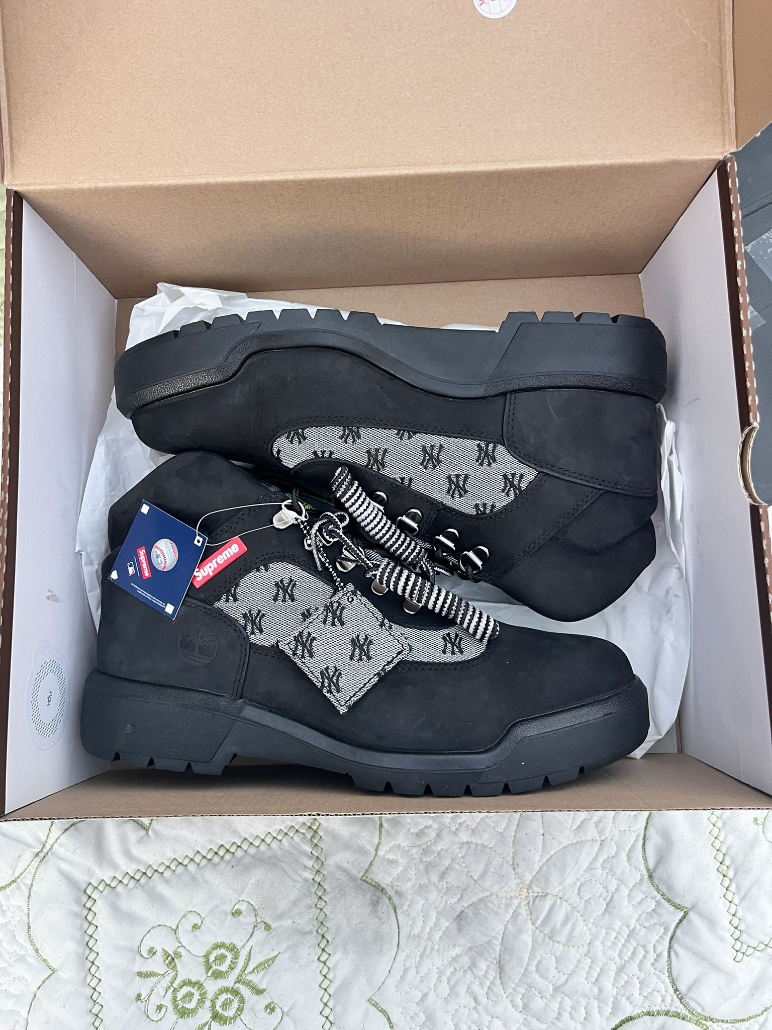 Supreme Timberlands Size 9.5