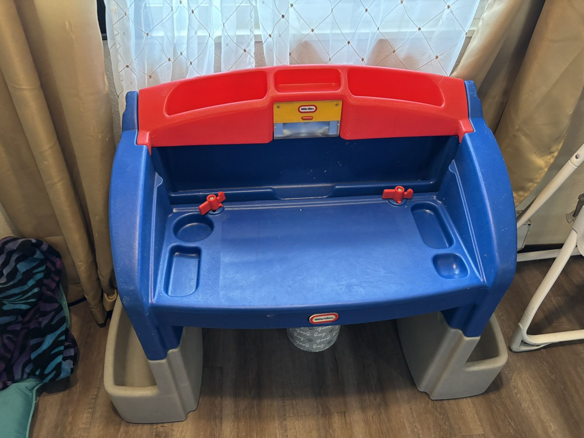 Kids Table