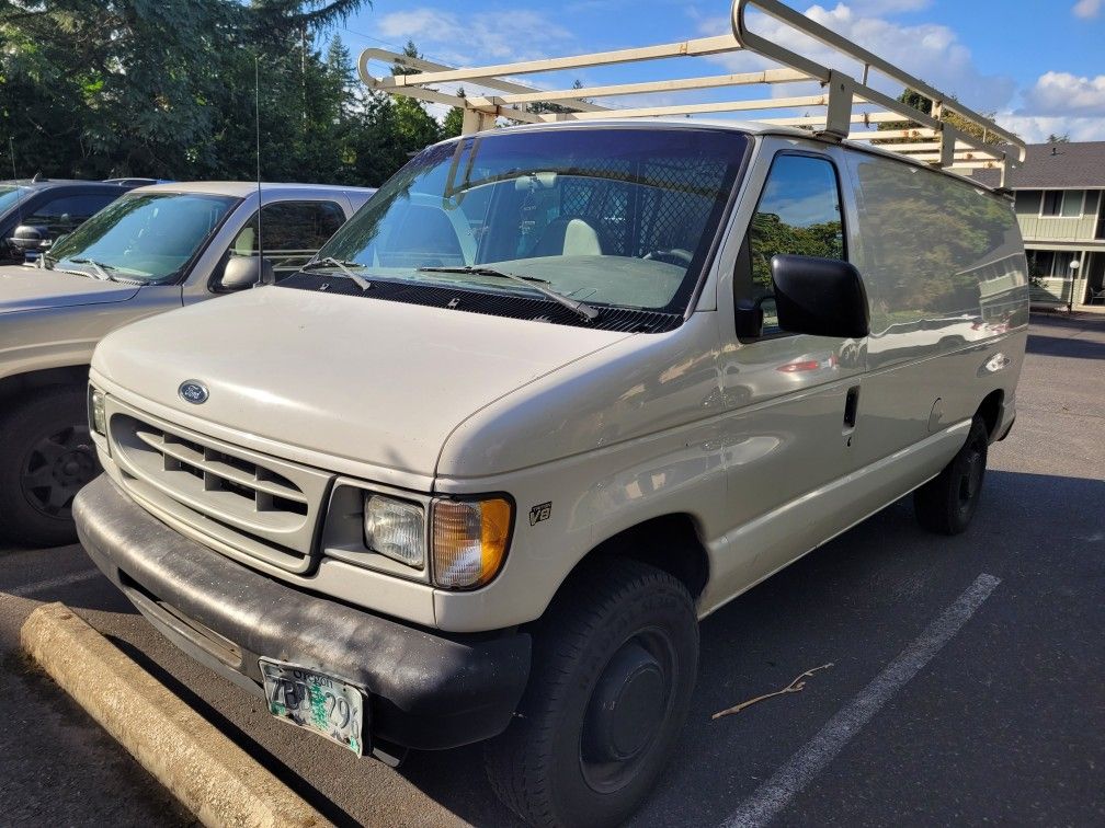 2002 Ford E-250