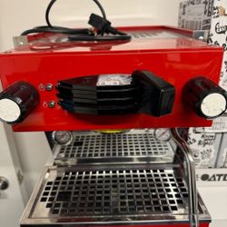 La Marzocco Linea Mini - Red with accessories