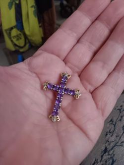 NATURAL AMETHEST TWO TONE CROSS