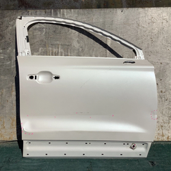 2015 2016 2017 2018 2019 LINCOLN MKC FRONT RIGHT DOOR OEM