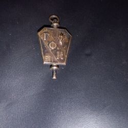 Rare Vintage Lioyd Garfield Balfour Sterling Silver Pendant.