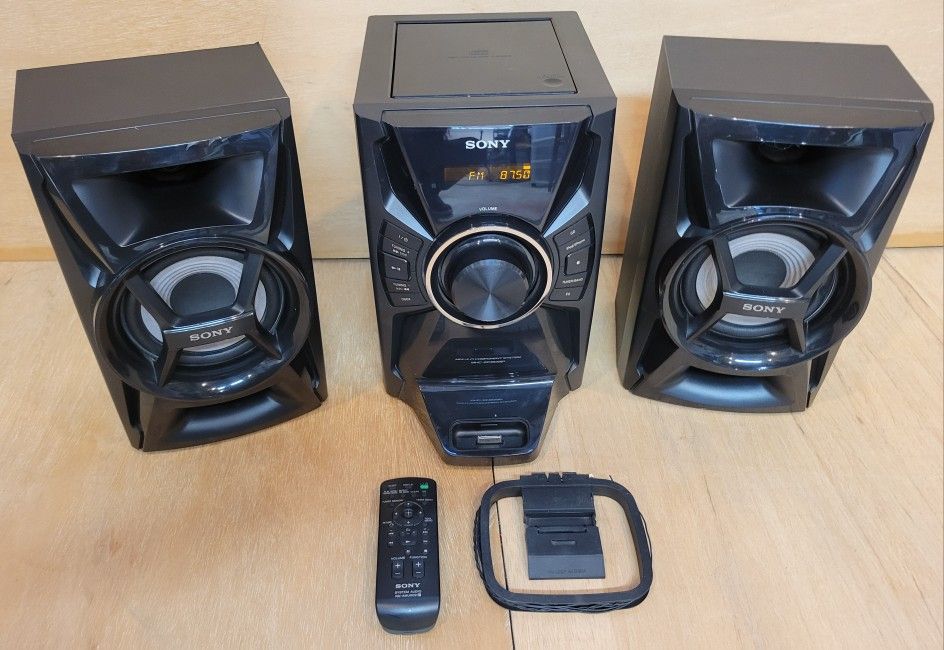 Barely Used Sony Stereo System