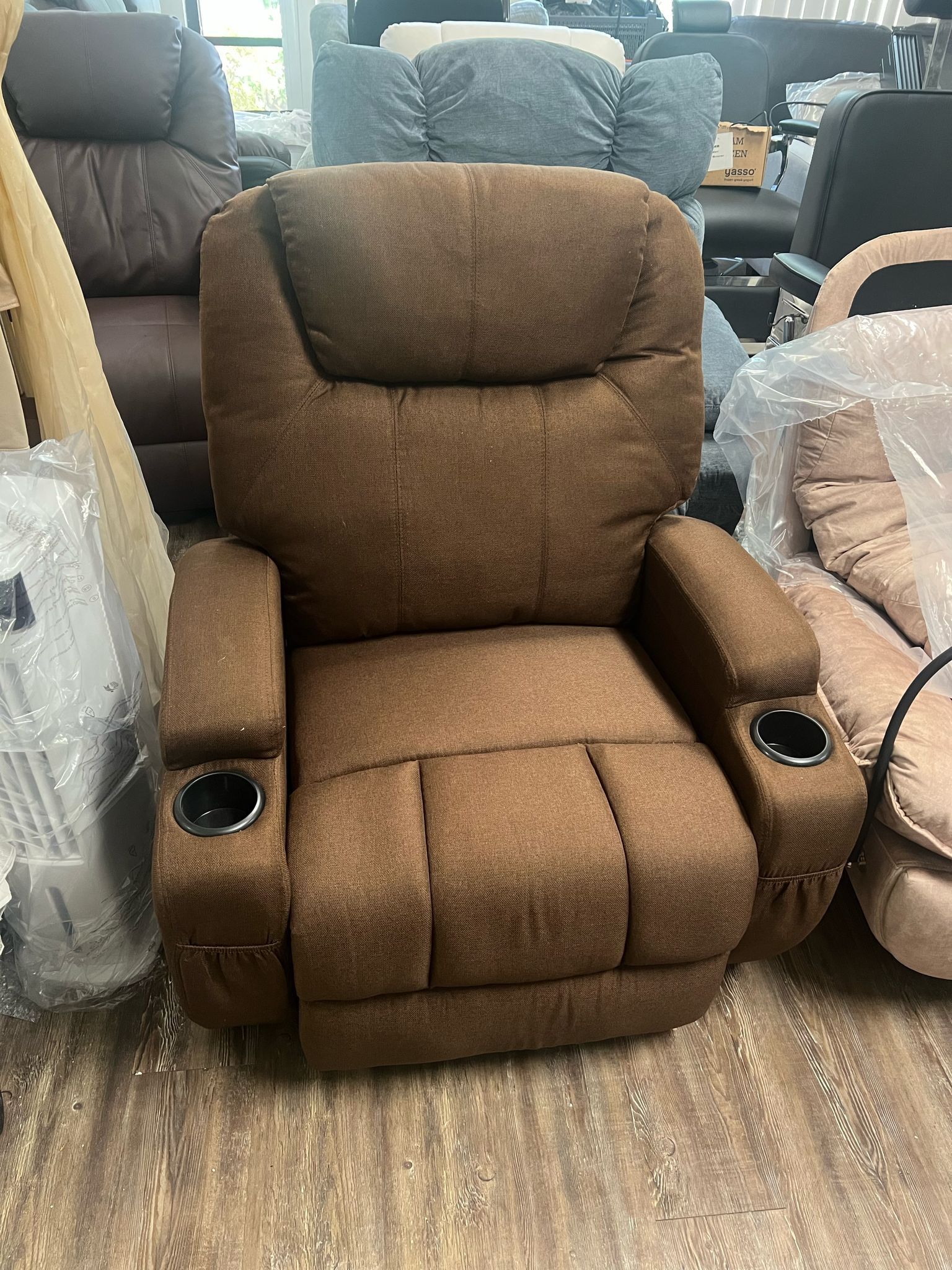 Electric Lift Chair with Heat and Vibration, Cup Holders, Fabric Recliner Sofa for Living Room, Light Brown