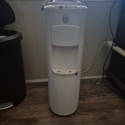 Water Dispenser 