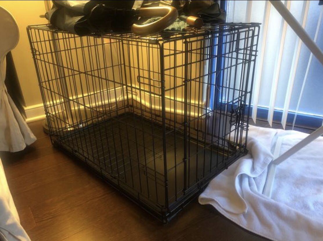 Dog crate Medium Size